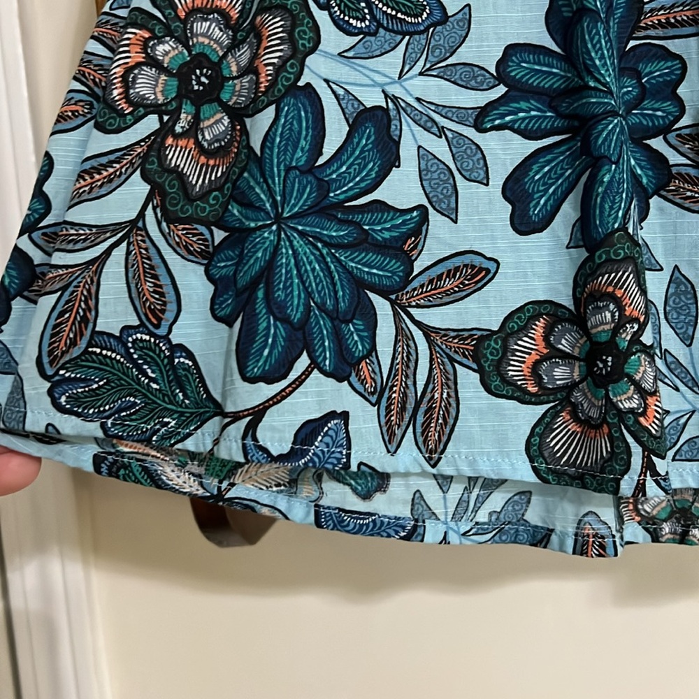 A.N.A Turquoise/Blue/Coral Floral Blend Sleeveless Babydoll Top, Large, EUC. - Picture 7 of 8